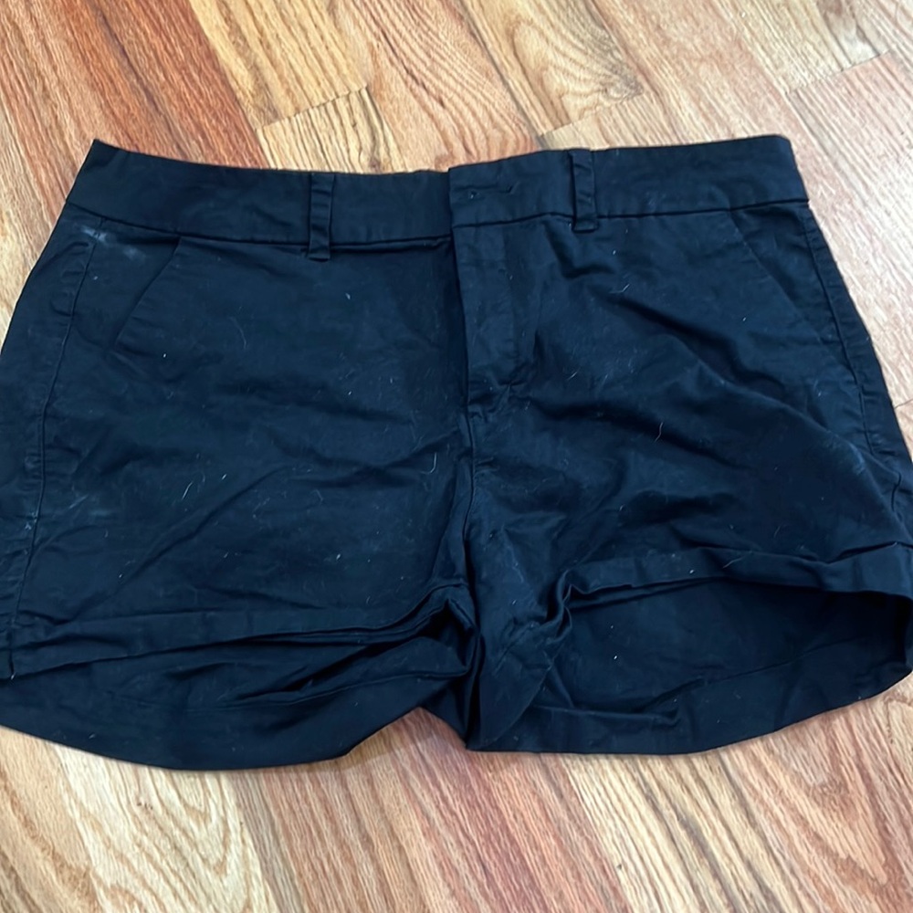 Old Navy size 14 black everyday chino shorts